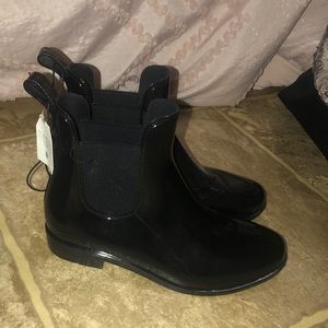 Chelsea boots